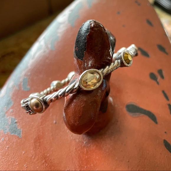 BRIGHTON BRACELET SINGLE SMALL BANGLE MAGNETIC HINGE WITH GOLDEN PEARLS/STONES - Picture 4 of 15